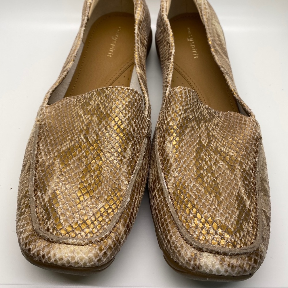 NWOT Easy Spirit Metallic Animal Print Loafer